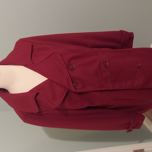 Red Coat - 1X - Picture 1 of 7
